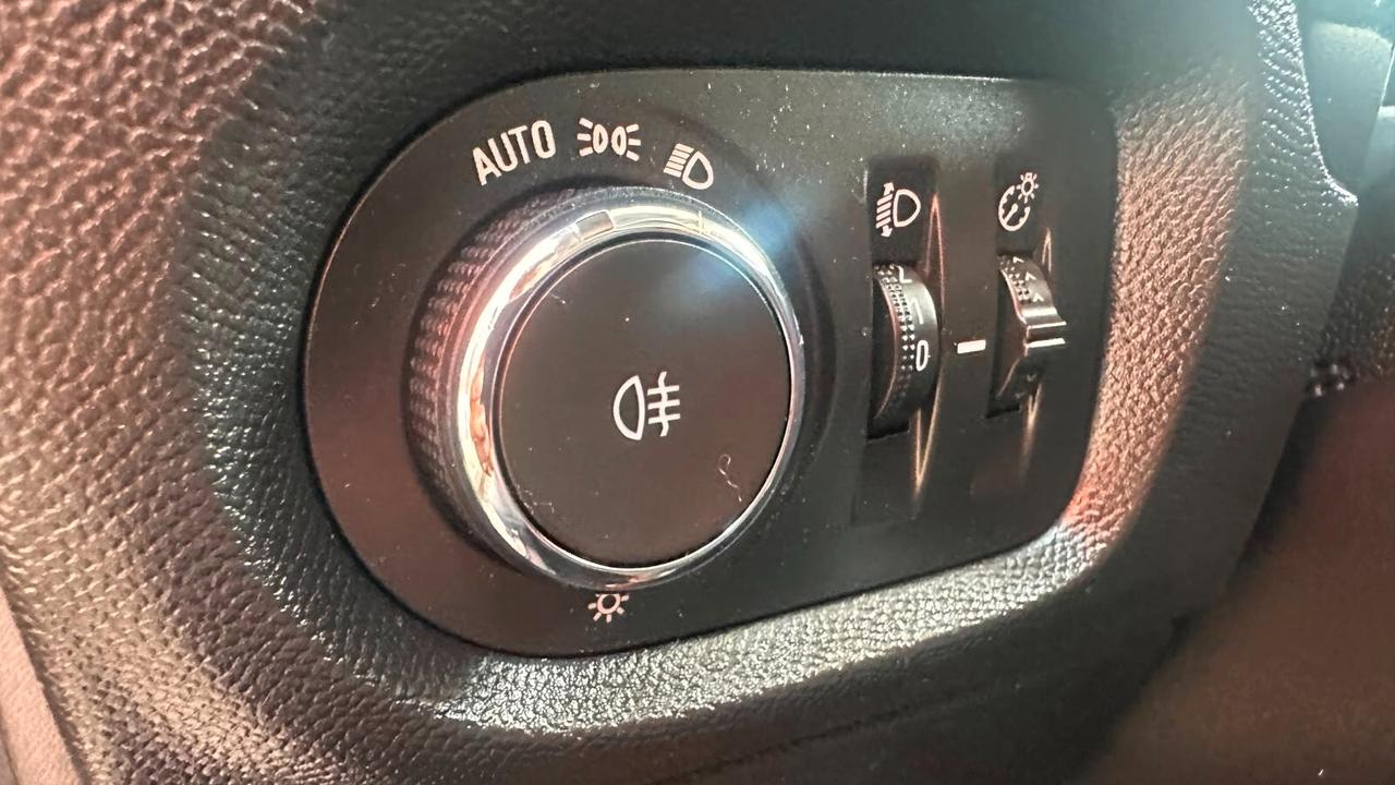 Opel Corsa 1.2 Edition 2020 solo 76.000 KM OTTIMO STATO leggi testo