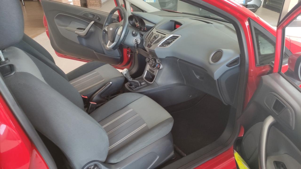 Ford Fiesta 1.4 TDCi 3 porte NEOPATENTATI - 2010
