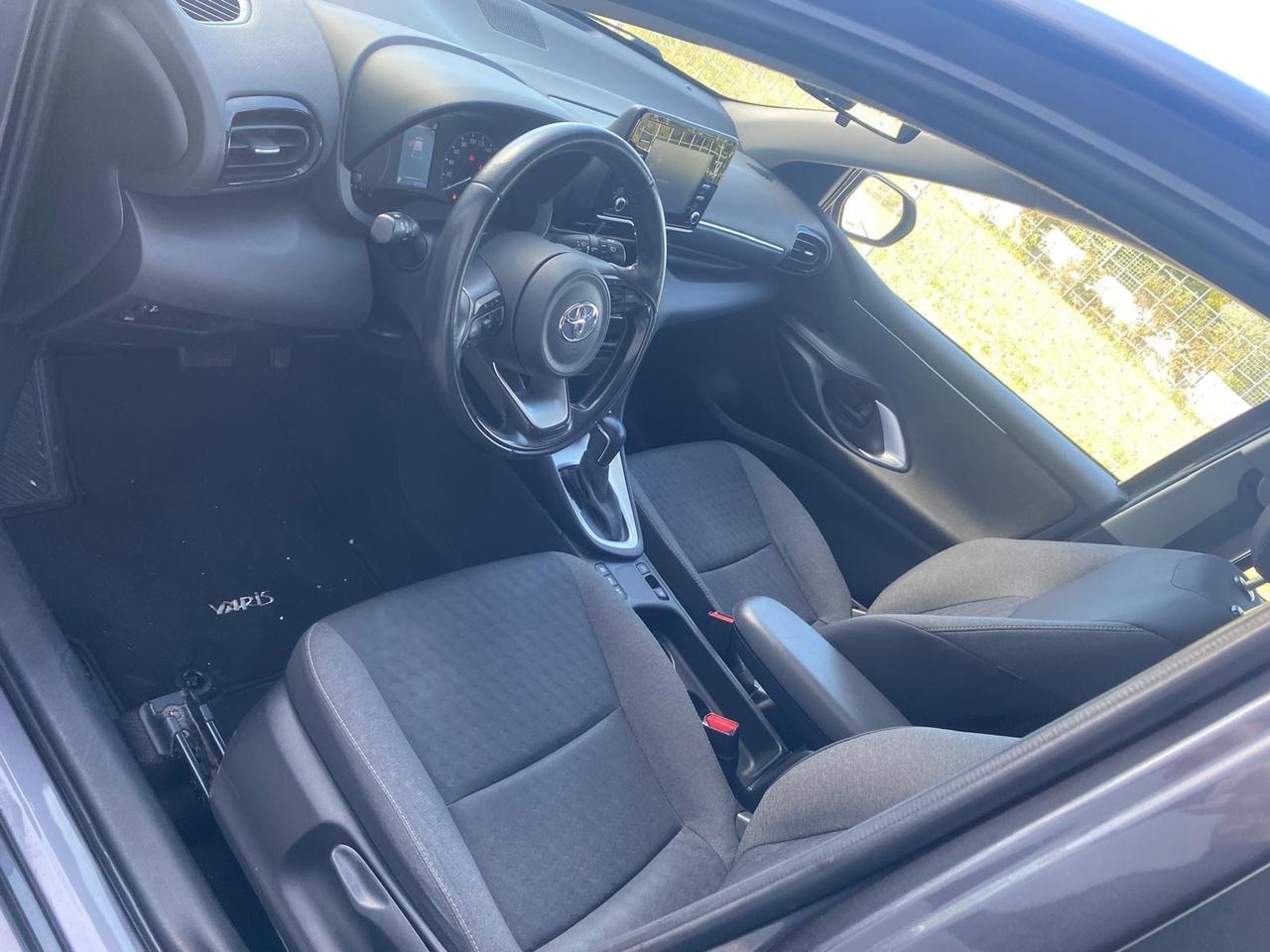 Toyota Yaris 1.5 Hybrid 5 porte Business