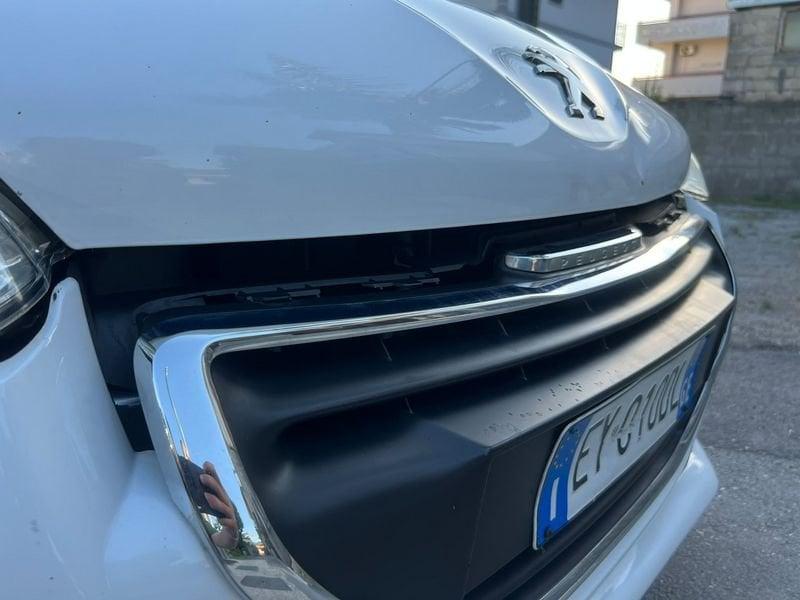 Peugeot 208 208 5p 1.2 puretech Allure E6
