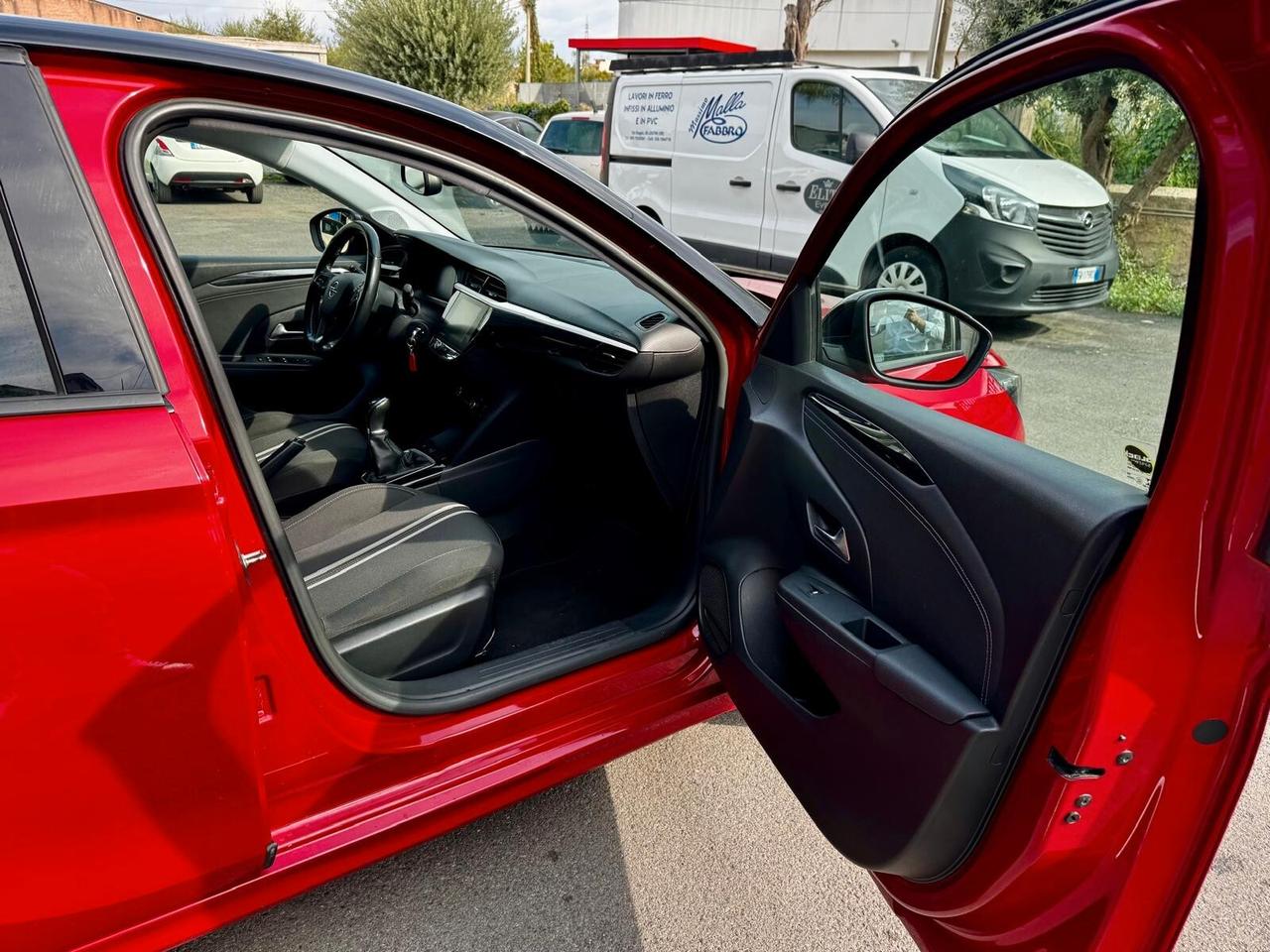Opel Corsa 1.2 Desing Edition
