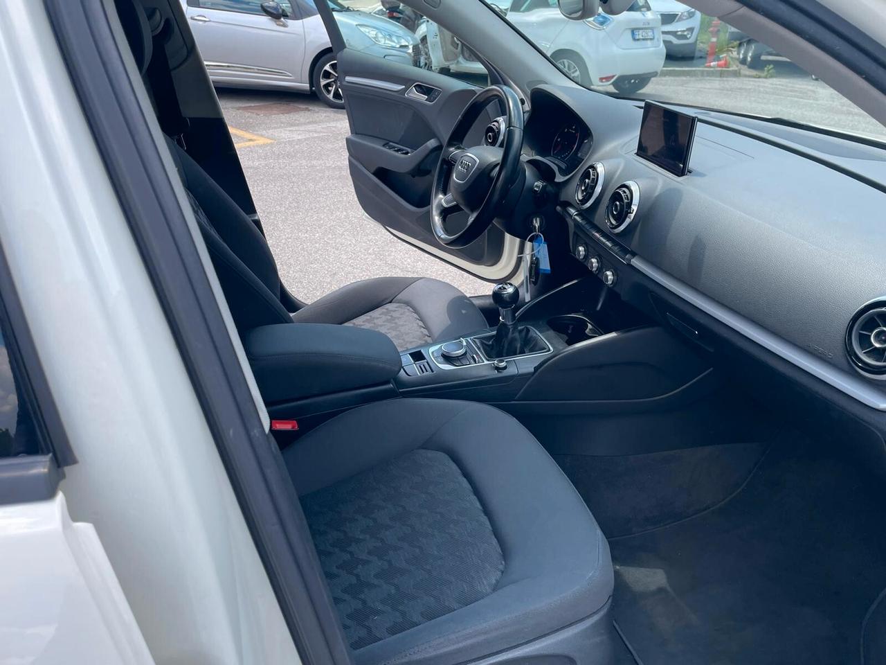 Audi A3 SPB 1.6 TDI ultra Attraction