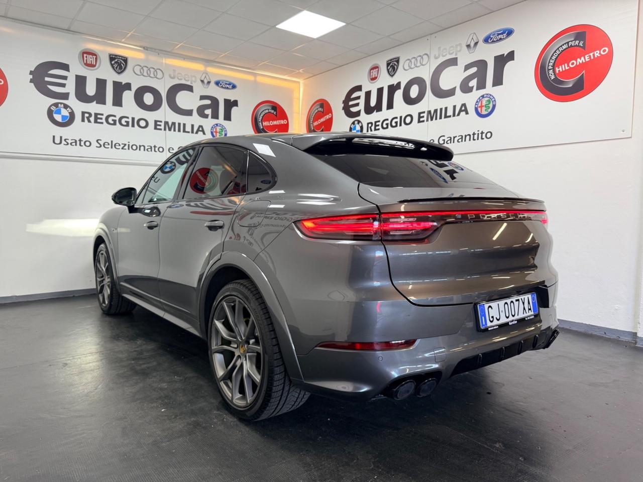 Porsche Cayenne Coupé 3.0 V6 462cv TOT E-Hybrid Platinum Edition 09/2022 TETTO 4 RUOTE STERZANTI VENTILATI