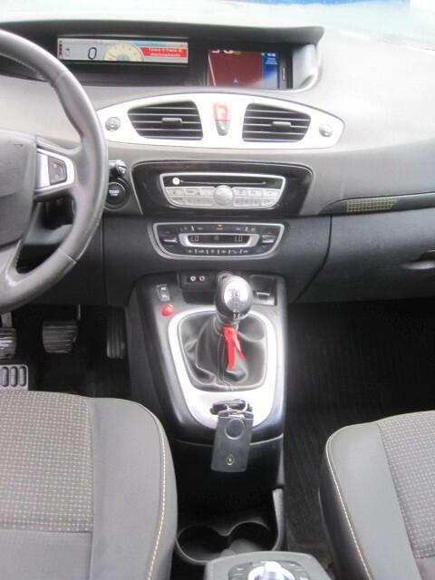Renault Scenic Scénic X-Mod 1.5 dCi 110CV Dynamique