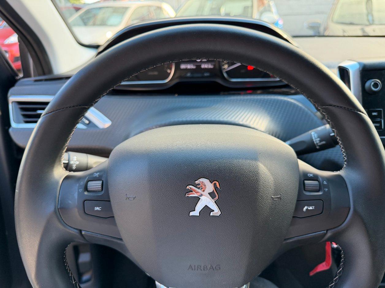 Peugeot 208 5 Porte 208 5p 1.2 puretech Allure 82cv CINGHIA NUOVA VERNICE ORIGINALE UNICA!!!