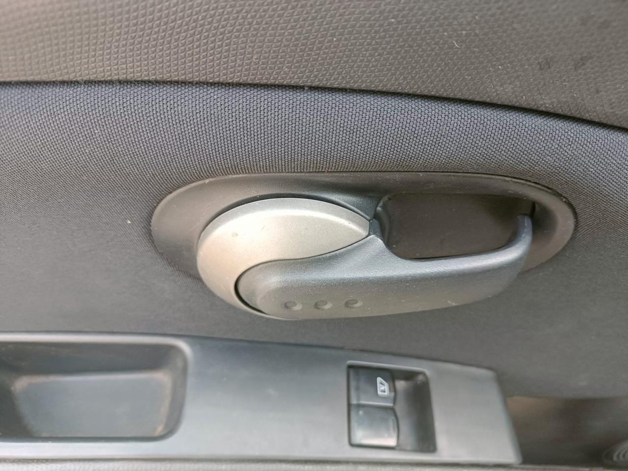 Nissan Micra 1.2 16V 5 porte Jive OK NEOPATENTATI