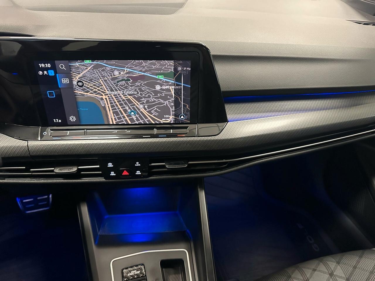 Volkswagen Golf 2.0 TDI 150 CV DSG SCR R-Line