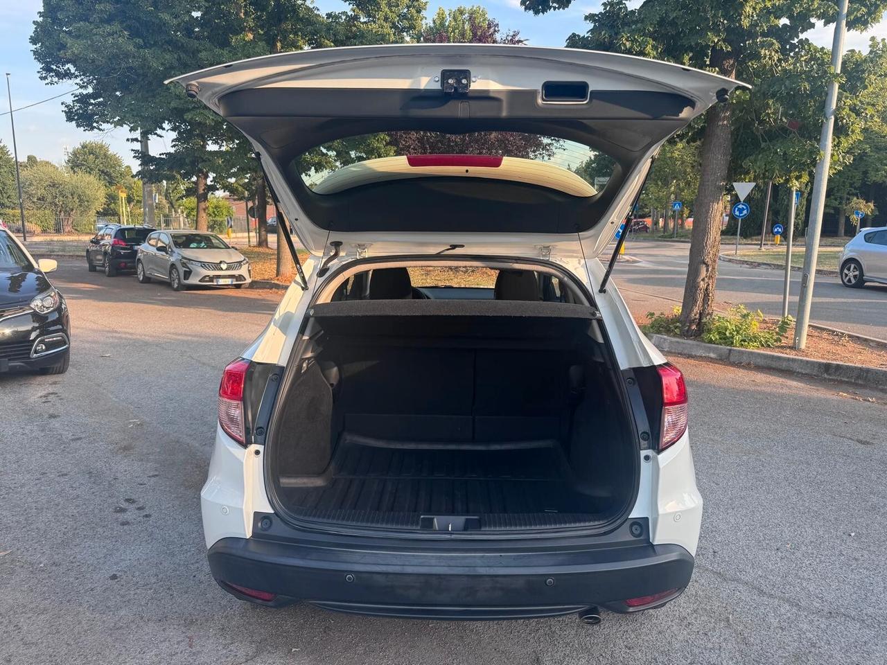 Honda HR-V 1.6 i-DTEC Elegance Navi ADAS