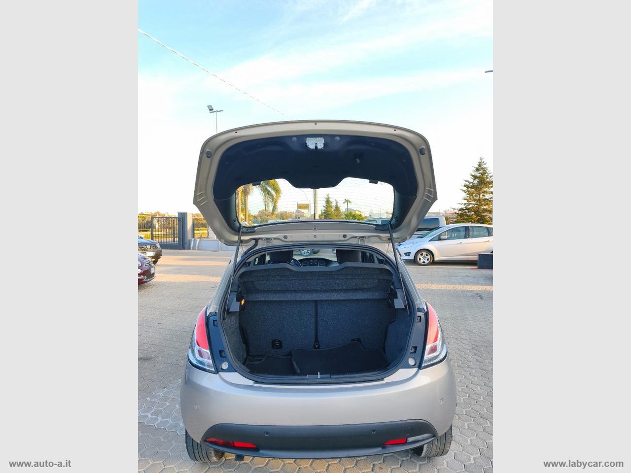 LANCIA Ypsilon 1.3 MJT 95 CV 5p. S&S Platinum