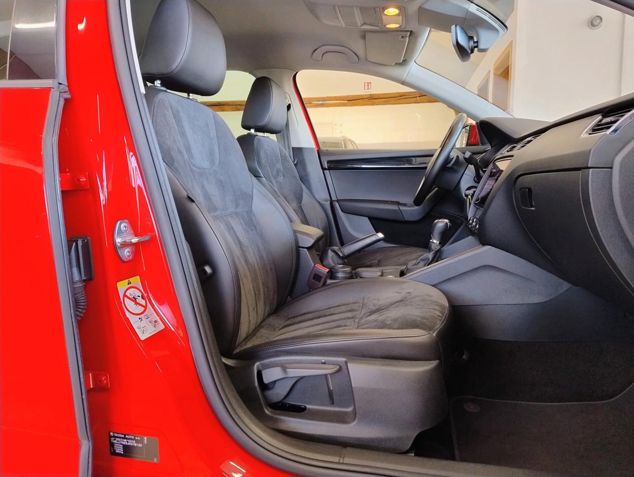 SKODA Octavia 2.0 TDI DSG Wagon STYLE CARPLAY FULL LED ALCANTARA