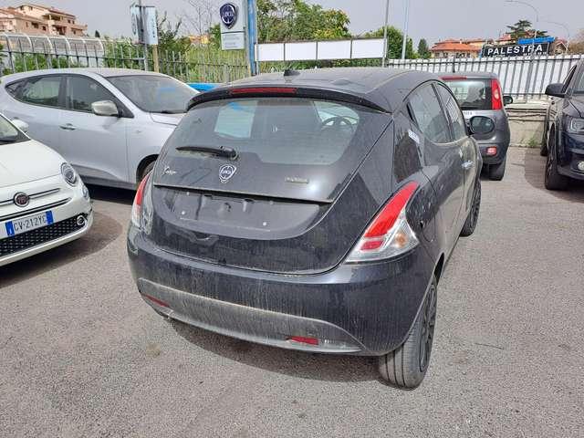 Lancia Ypsilon Ypsilon 1.0 firefly hybrid oro KM 0 diversi colori