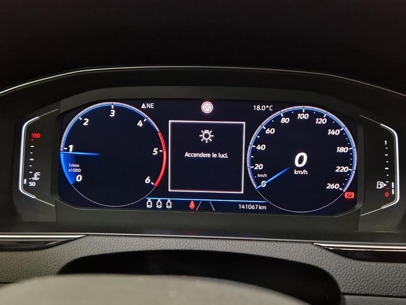 VOLKSWAGEN PASSAT VARIANT 2.0 TDI SCR EVO 110kW Executive BMT