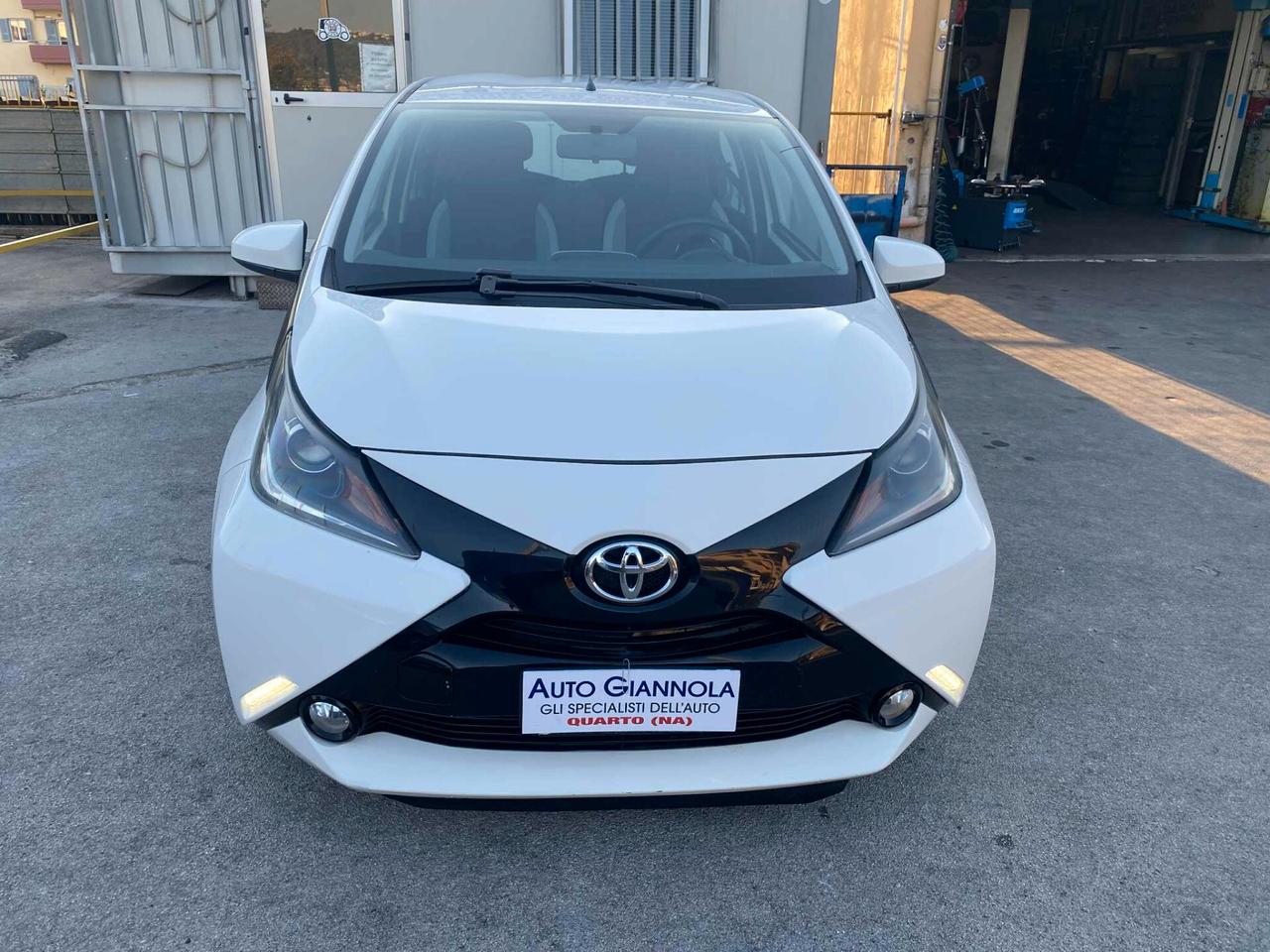 Toyota Aygo 1.0 VVT-i 69 CV 5 p. x-wave Come Nuova