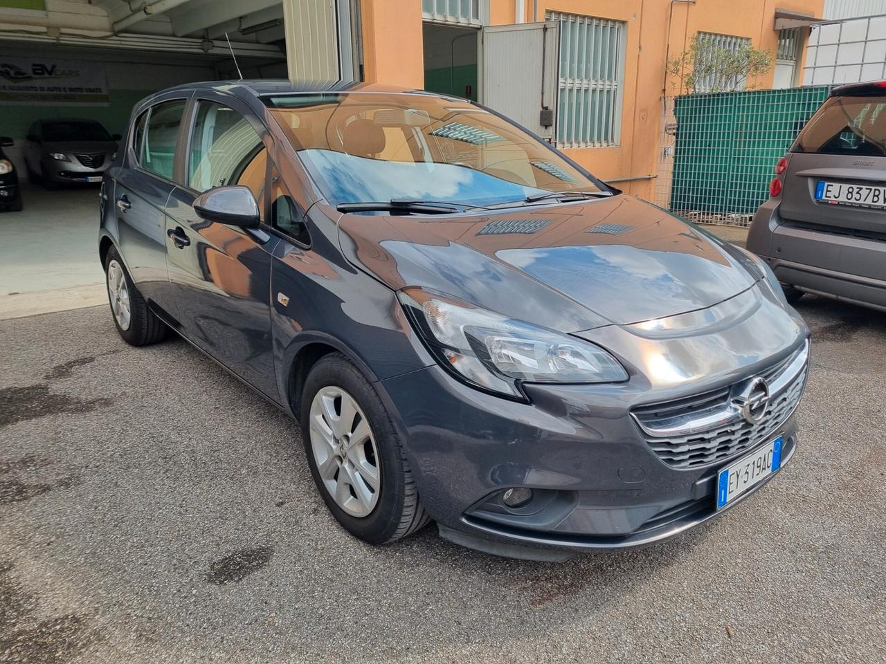 Opel Corsa 1.2 5 porte Edition unico proprietario km 50.000