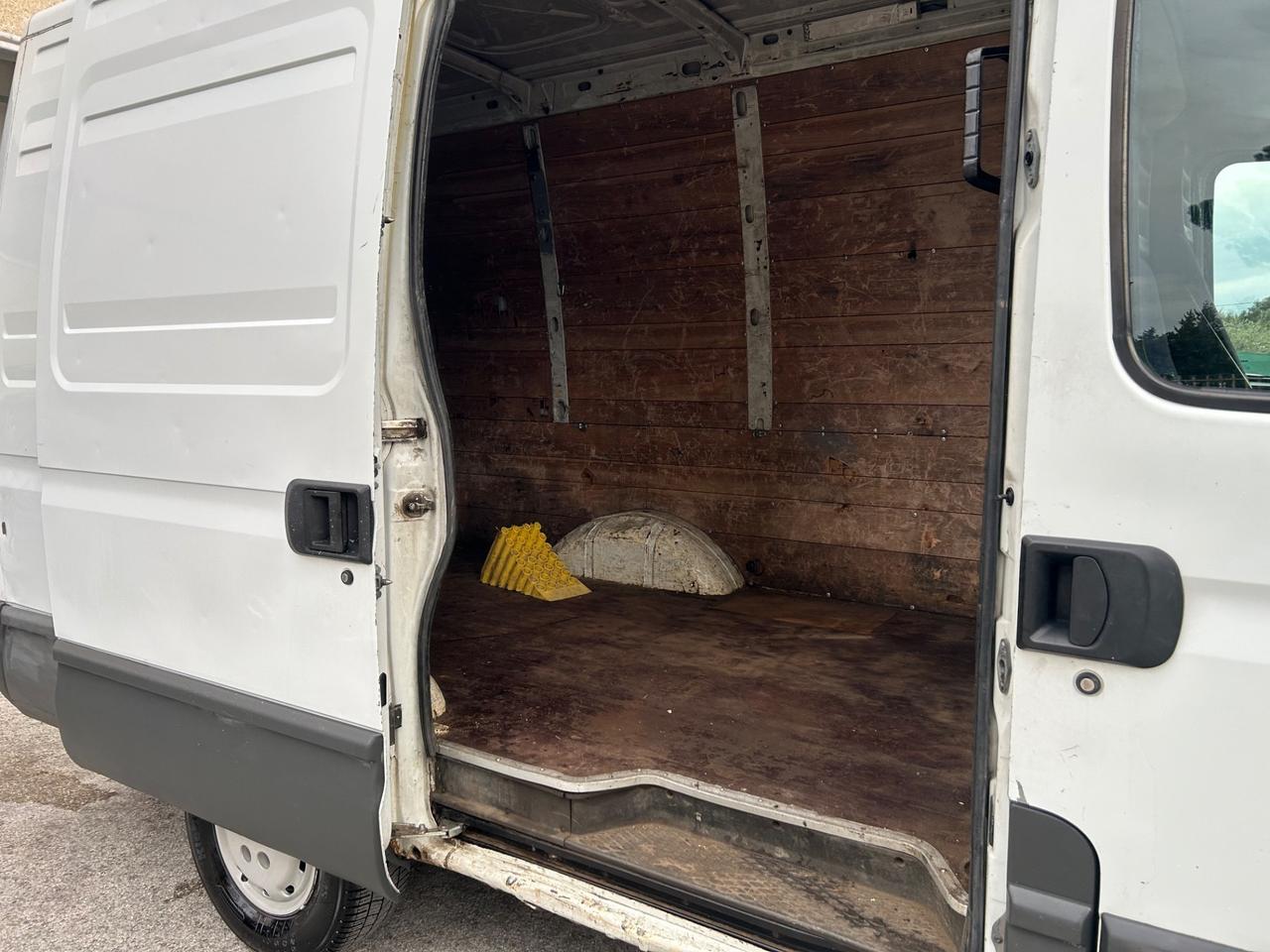 Iveco Daily 35.12 2.8 TDI Furgone