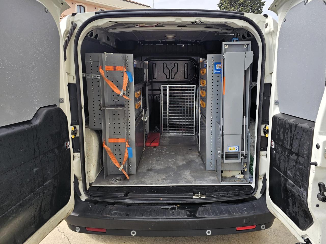 Fiat Doblò Cargo SX 1.4 tjet 120cv Natural Power - Con Officina Mobile