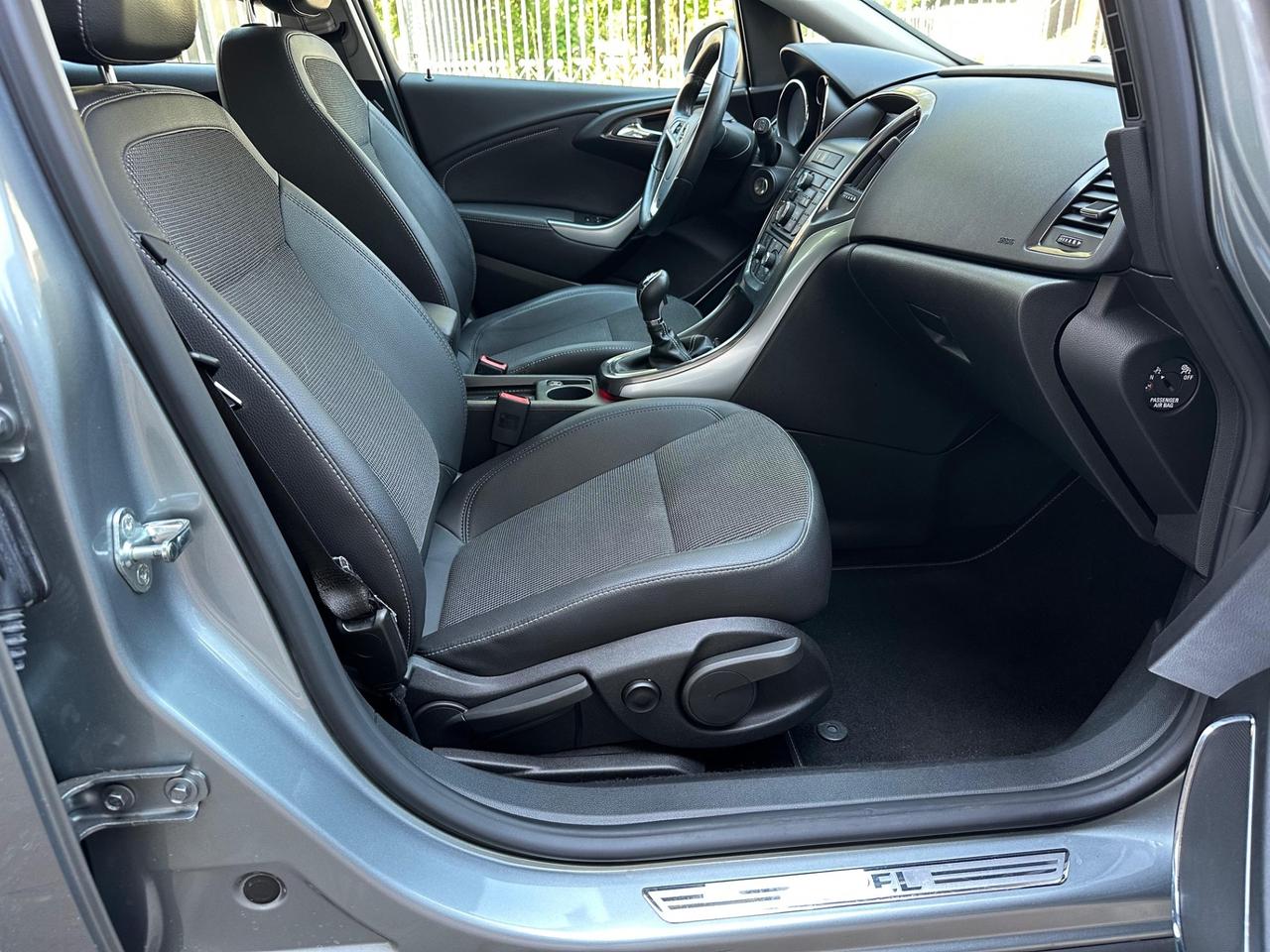Opel Astra 1.7 CDTI 110CV Sports Tourer Cosmo
