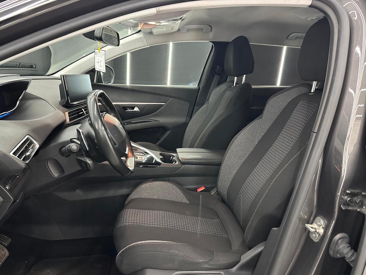 Peugeot 5008 BlueHDi 130 S&S EAT8 Allure Pack