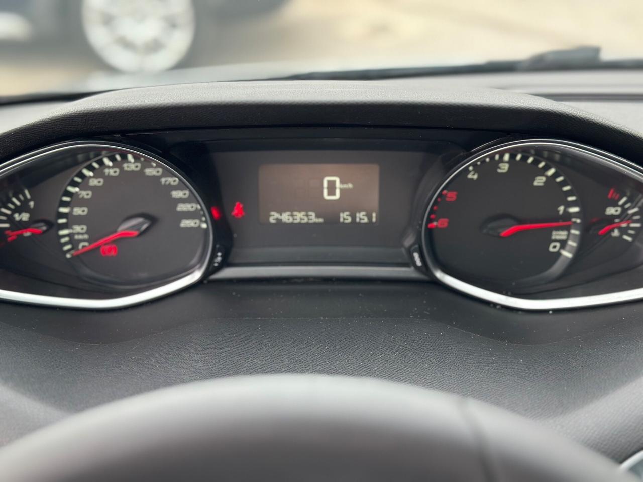 Peugeot 308 2015 1.6 115 CV SW Business PERFETTA