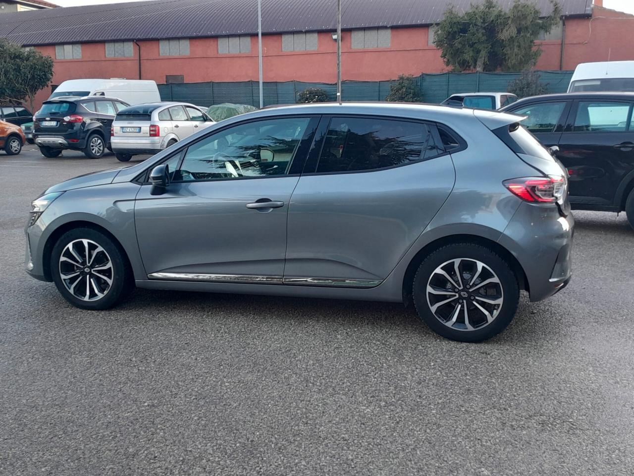 Renault Clio Full Hybrid E-Tech 145 CV 5 porte Techno