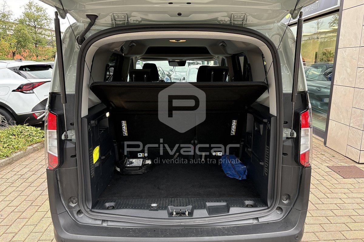 FORD Tourneo Courier 1.0 EcoBoost Titanium