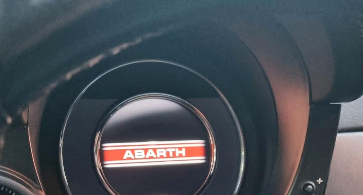 Abarth 595 1.4 Turbo T-Jet 180 CV Competizione