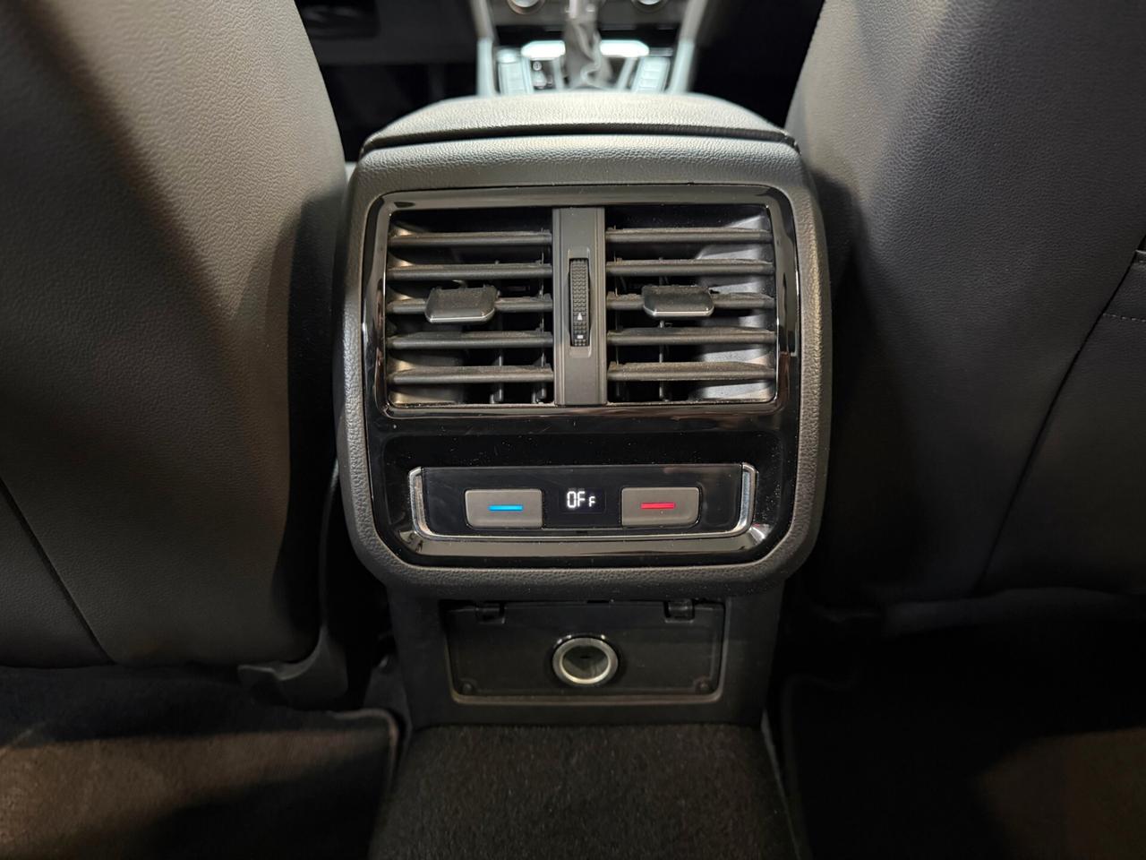 Volkswagen Passat Variant 2.0 TDI SCR 190 CV DSG Executive BMT