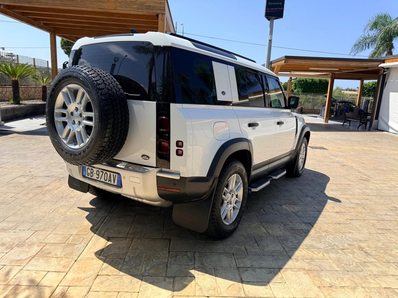 Land Rover Defender 110 2.0 SD4 AWD Auto S