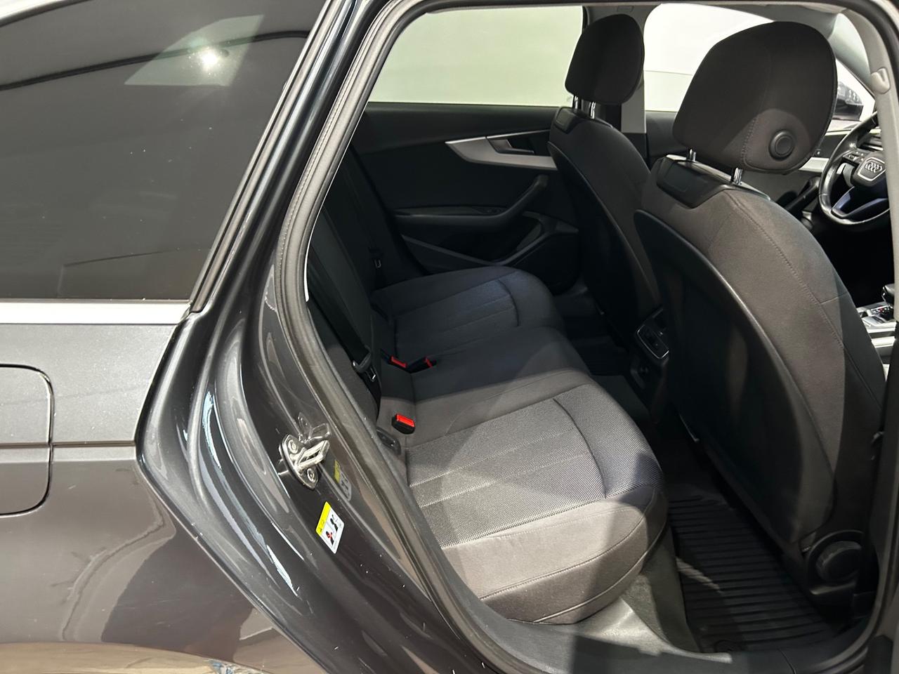 Audi A4 3.0 TDI S tronic Business Sport