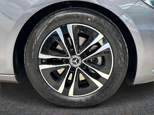 MERCEDES-BENZ B 180 d Automatic Street Edition