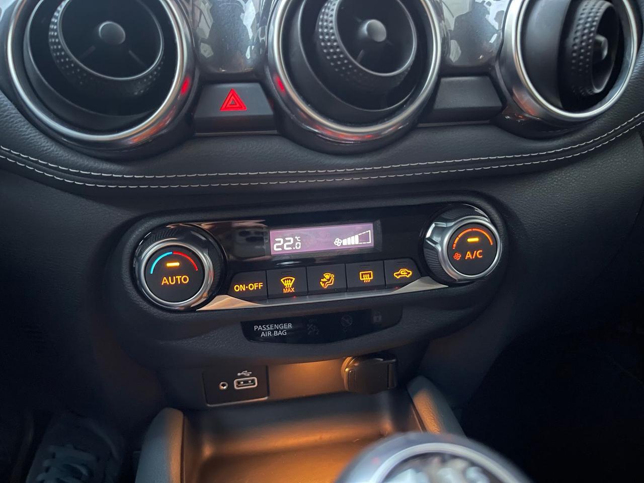 Nissan Juke N-Connecta 1.0 DIG-T 114 #7940