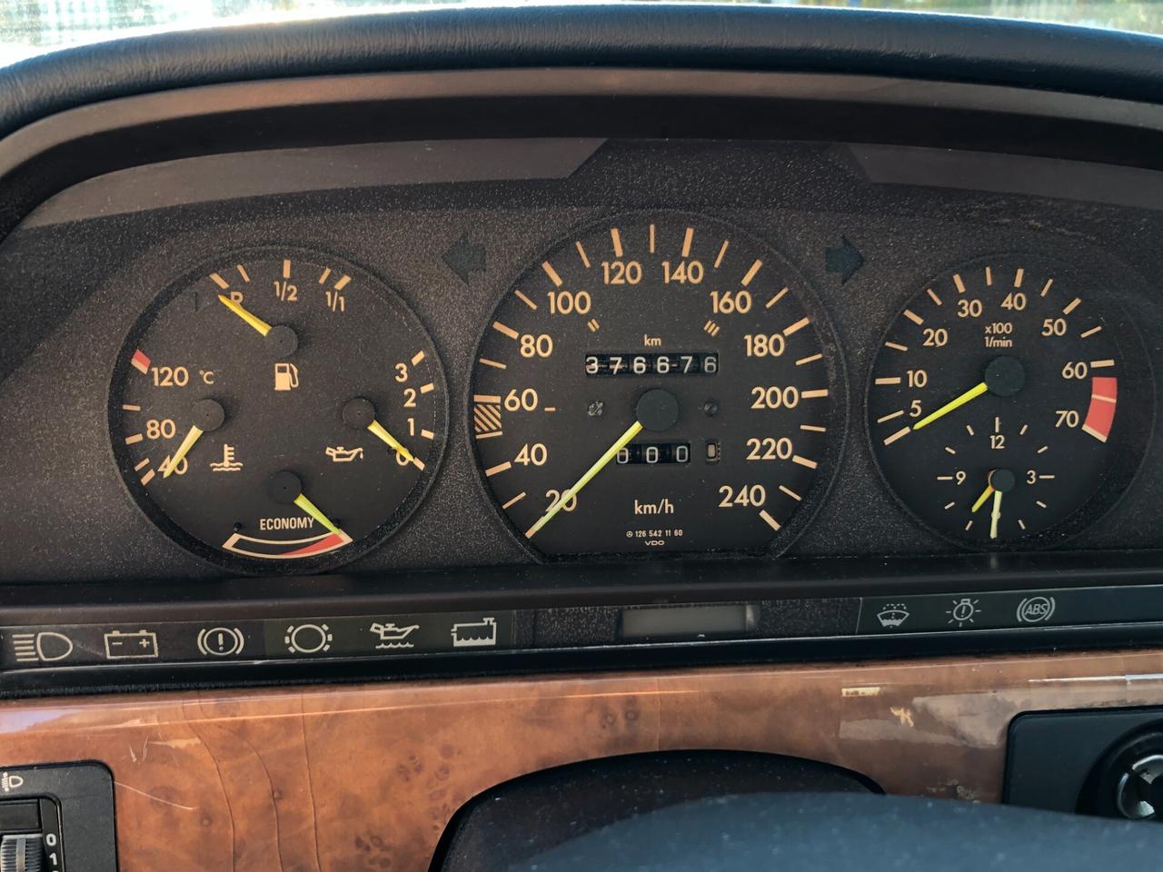 Mercedes-benz 300 SE W126