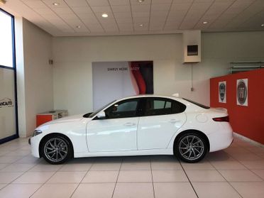 Alfa Romeo Giulia 2.2 Turbo Diesel 180 CV AT8 Super USATO GARANTITO