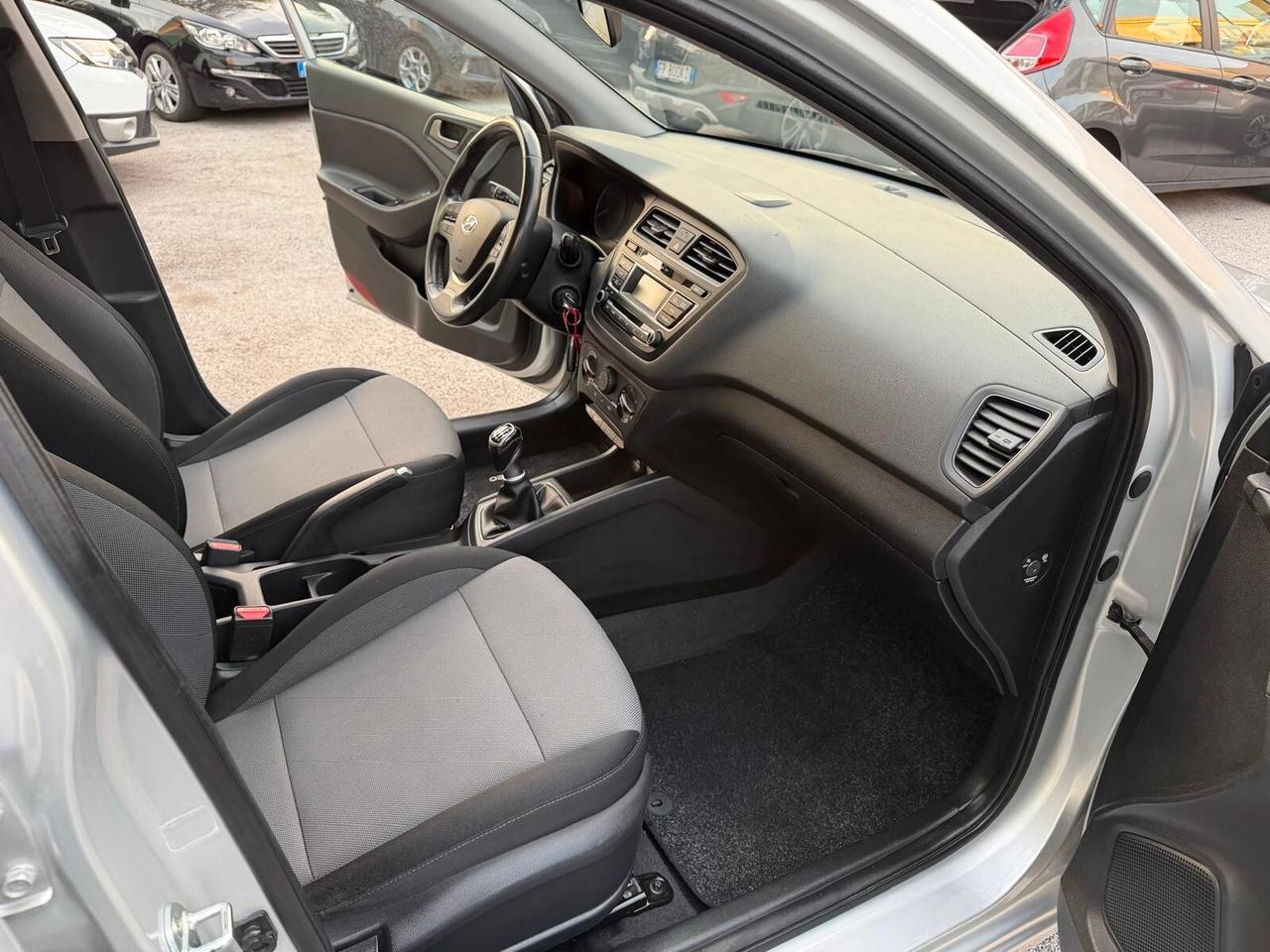 Hyundai i20 1.1 CRDi 12V 5 porte Comfort