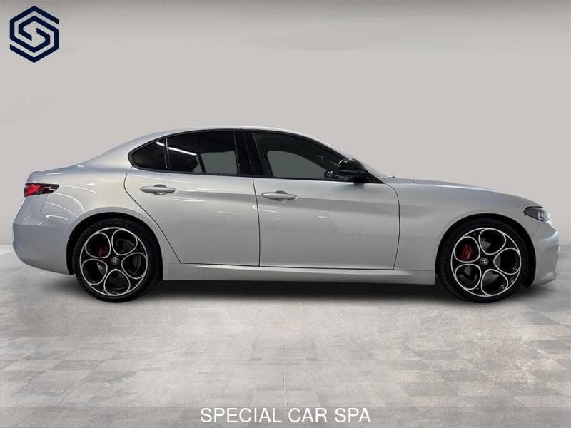 Alfa Romeo Giulia 2.2 t Competizione 160cv auto