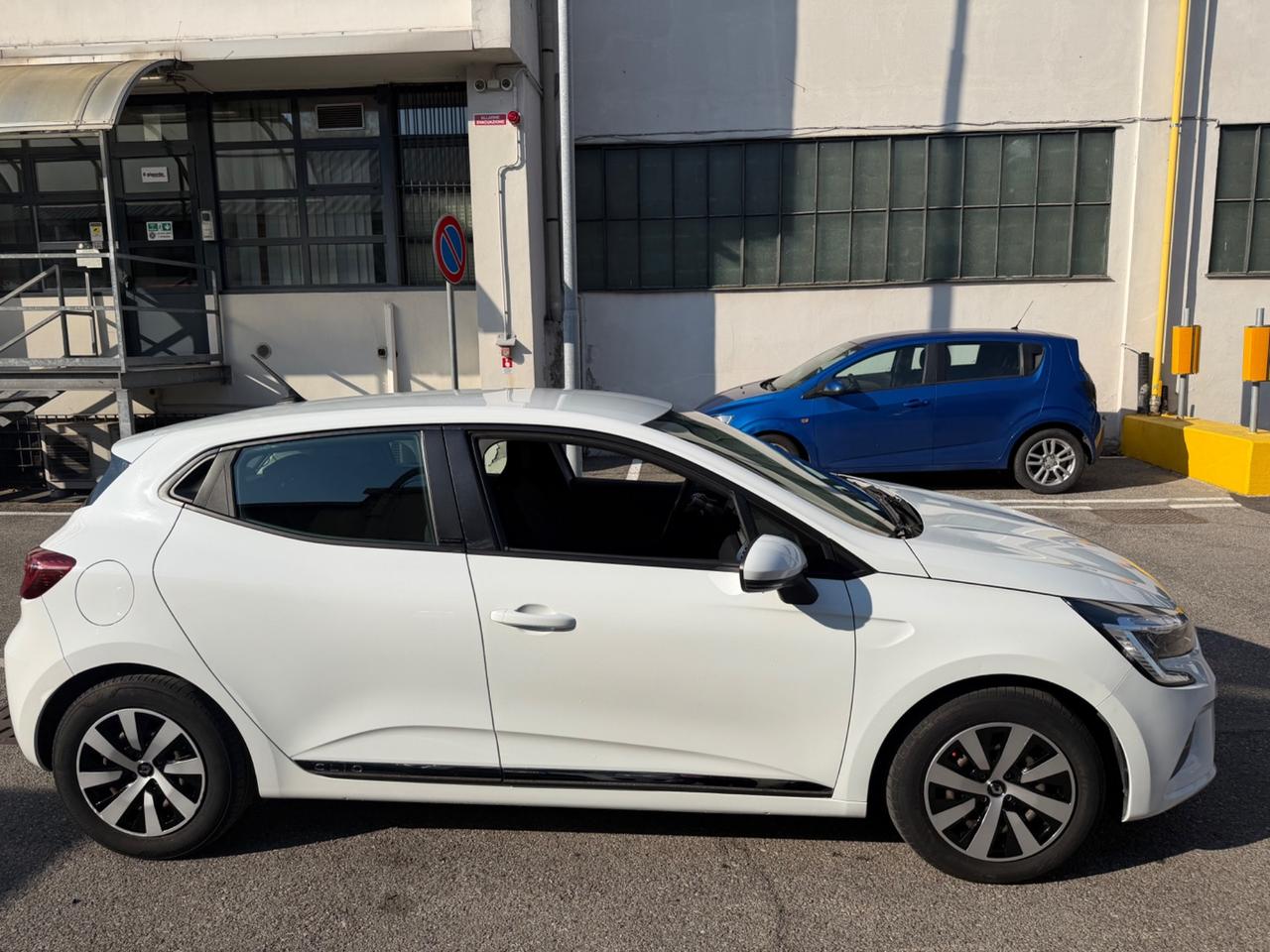 Renault Clio Full Hybrid E-Tech 140 CV 5 porte Intens