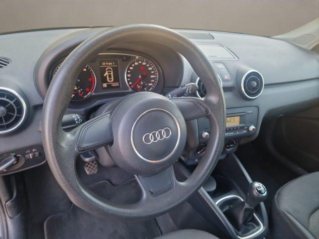AUDI A1 1.6 TDI 105 CV Attraction