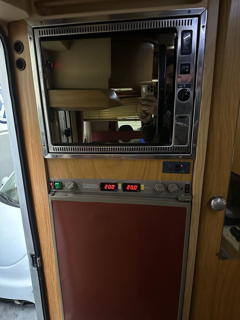 Laika ecovip oro 7posti gemellato 2.5 TD (a nuovo)