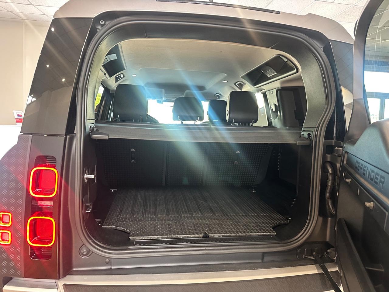 Land Rover Defender 110 3.0D I6 250 CV AWD Auto!