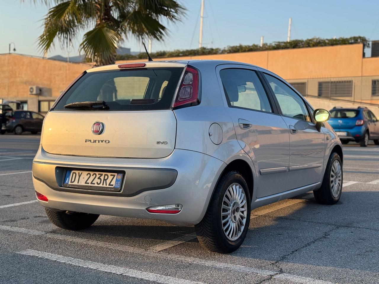 FIAT PUNTO EVO 1.4 BENZINA GPL 12 MESI DI GARANZIA