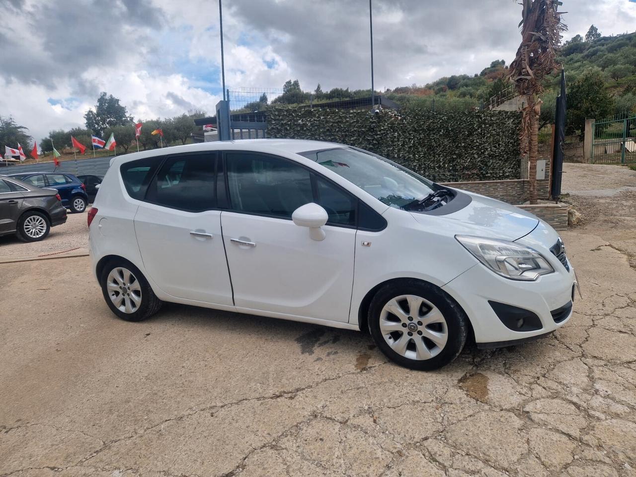 Opel Meriva 1.3 CDTI 95CV ecoFLEX Start&Stop Cosmo