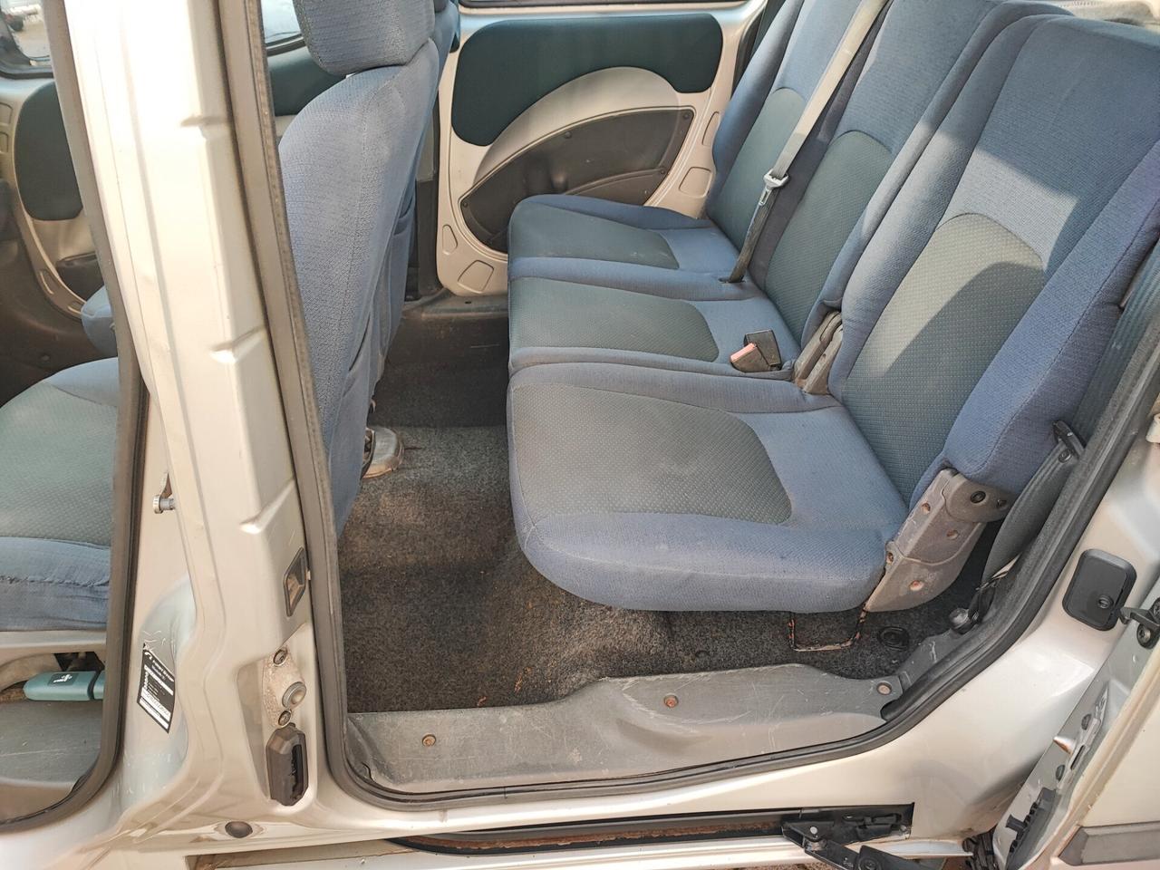 Fiat Doblo 1.9 JTD 5 posti