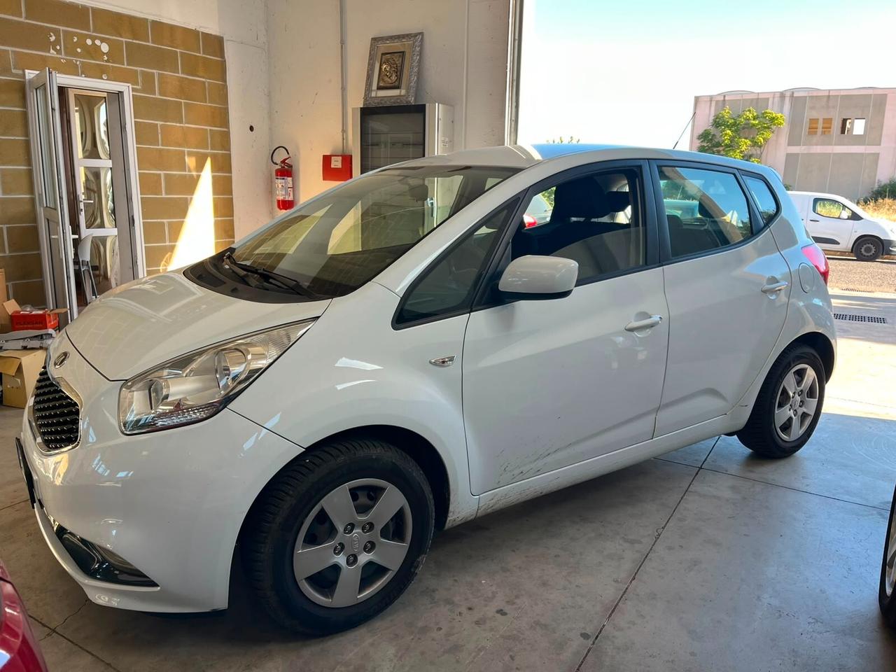 Kia Venga 1400 CRDI 90CV COOL 2015