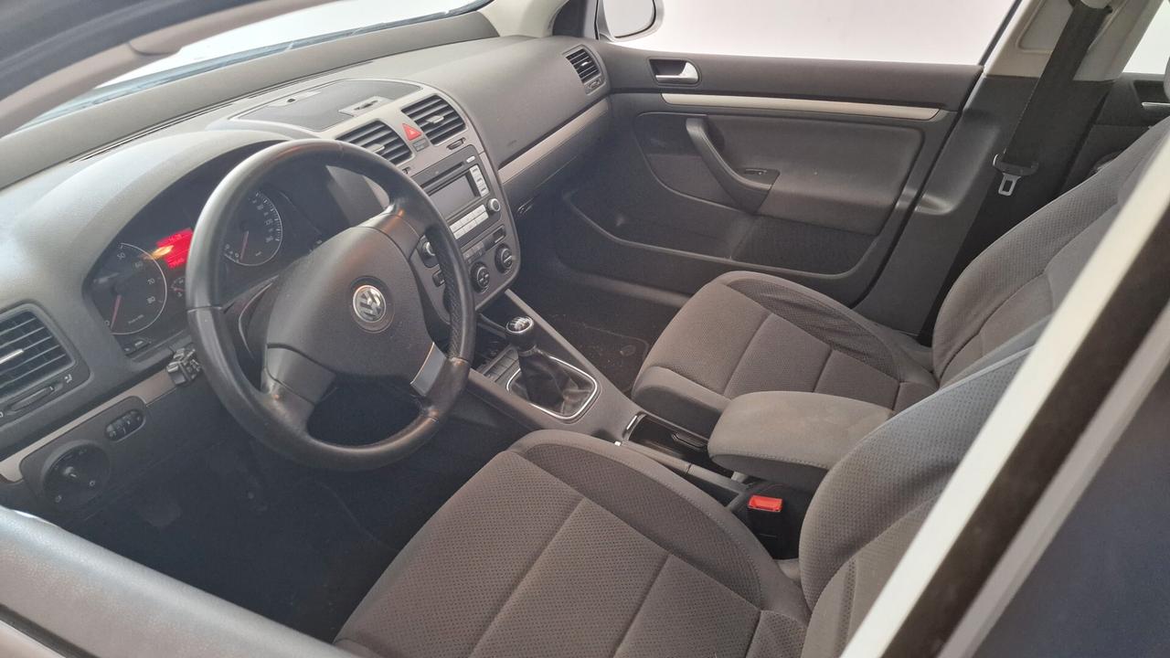 Volkswagen Golf 1.6 benzina Km 78 mila