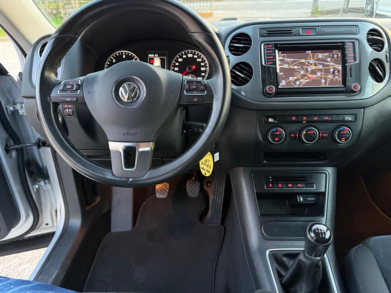 Volkswagen Tiguan 2.0 TDI 110 CV Sport & Style BlueMotion