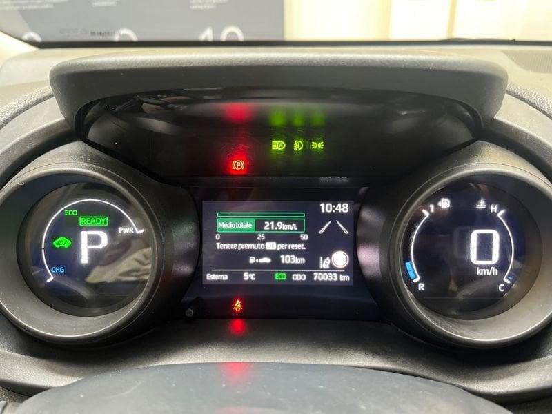 Toyota Yaris Hybrid Trend MY22