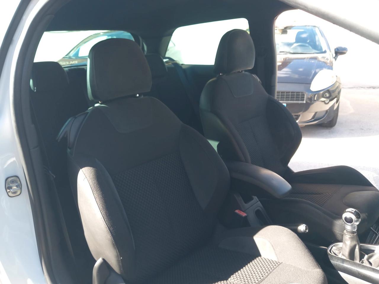 Ds3 Bicolor 1,6 Diesel 75CV. 2017 Euro 6