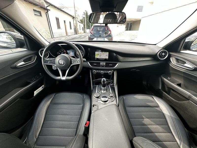 Alfa Romeo Giulia 2.2 Turbo AT8 180CV Super
