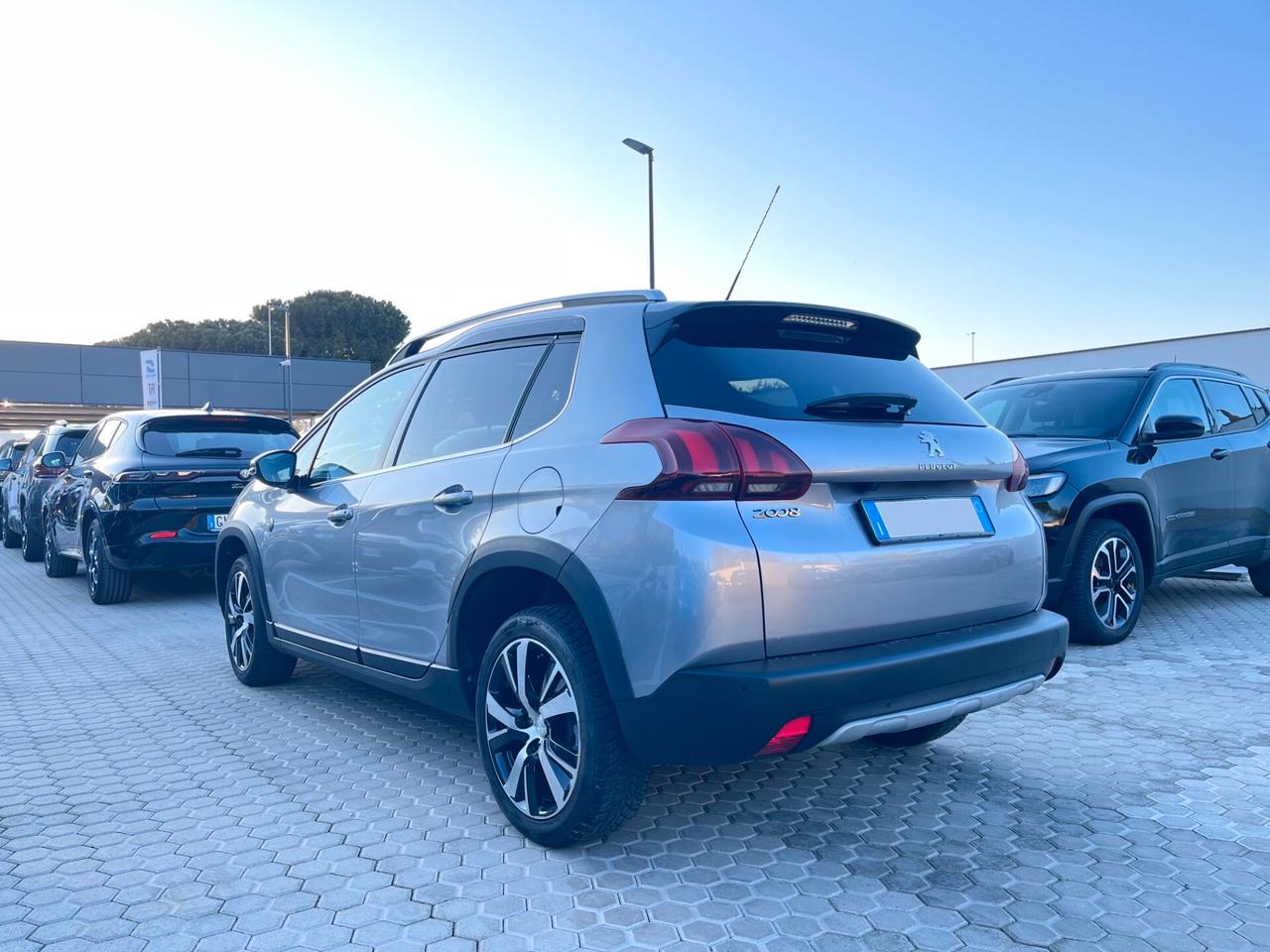 Peugeot 2008 BlueHDi 120 S&S Crossway (tetto in vetro)