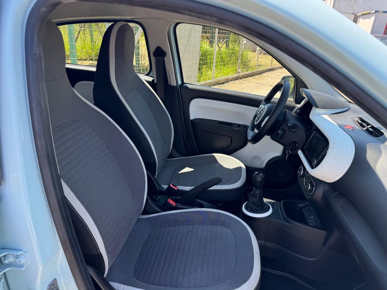 Renault Twingo SCe 65 CV Urban Night NEOPATENTATI